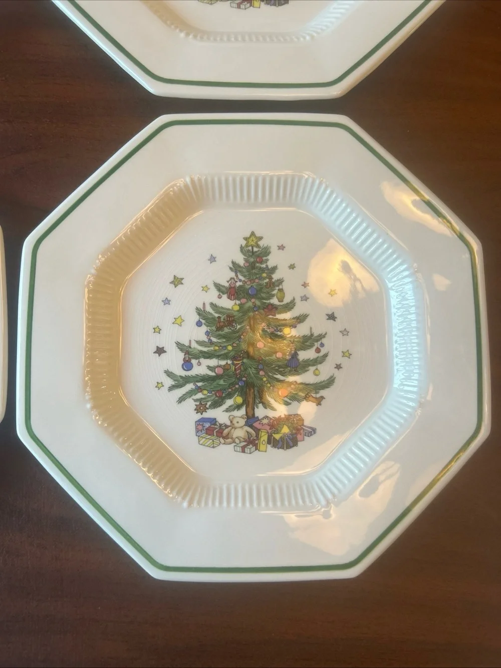 Vtg Nikko Christmastime Set of 4 Octagonal Dinner Plates 10.75” Christmas Tree